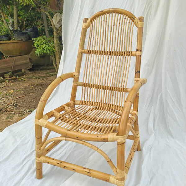 Handcrafted Manau Rattan King Lying Chair